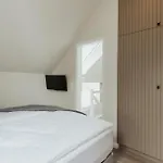 Neu Rügen Resørt Großzügige, Gemütliche Doppelhaushälfte Frederik Mit Terrasse Ferienhaus Sagard